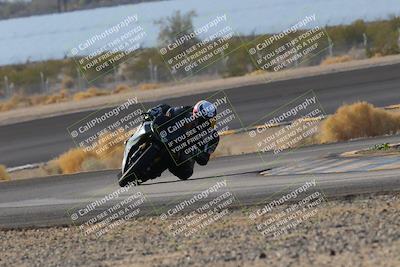 media/Dec-18-2022-SoCal Trackdays (Sun) [[8099a50955]]/Turn 14 (940am)/